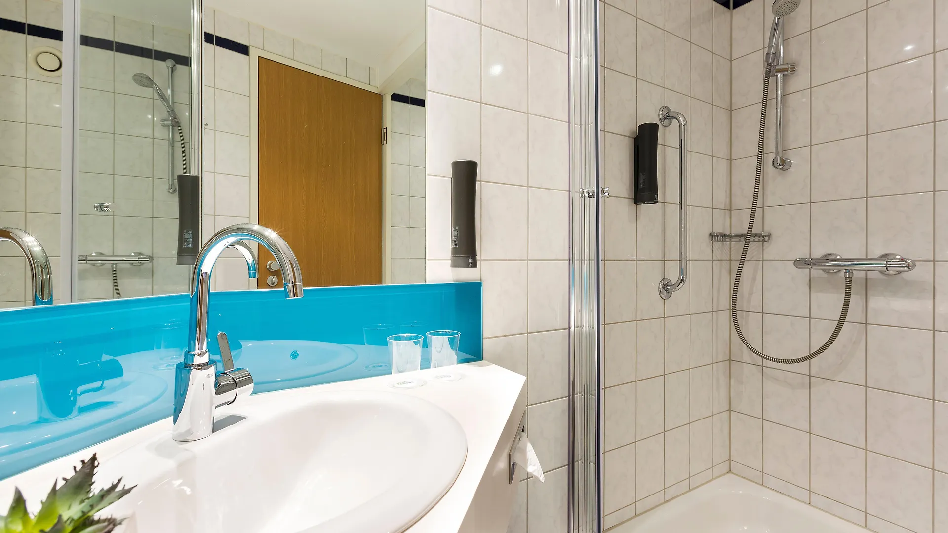 *** Hotell Holiday Inn Express Dortmund By Ihg Tyskland
